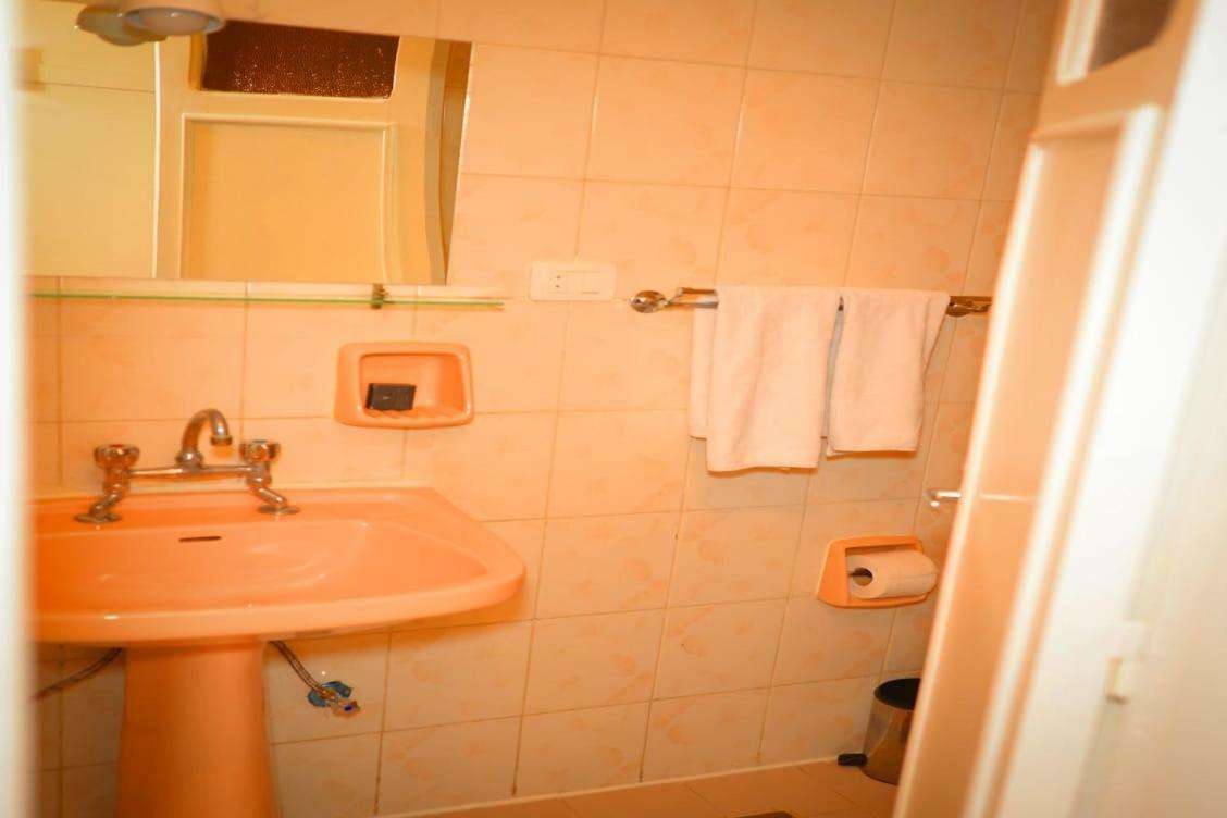 Cleopatra Hotel Aswan Ngoại thất bức ảnh