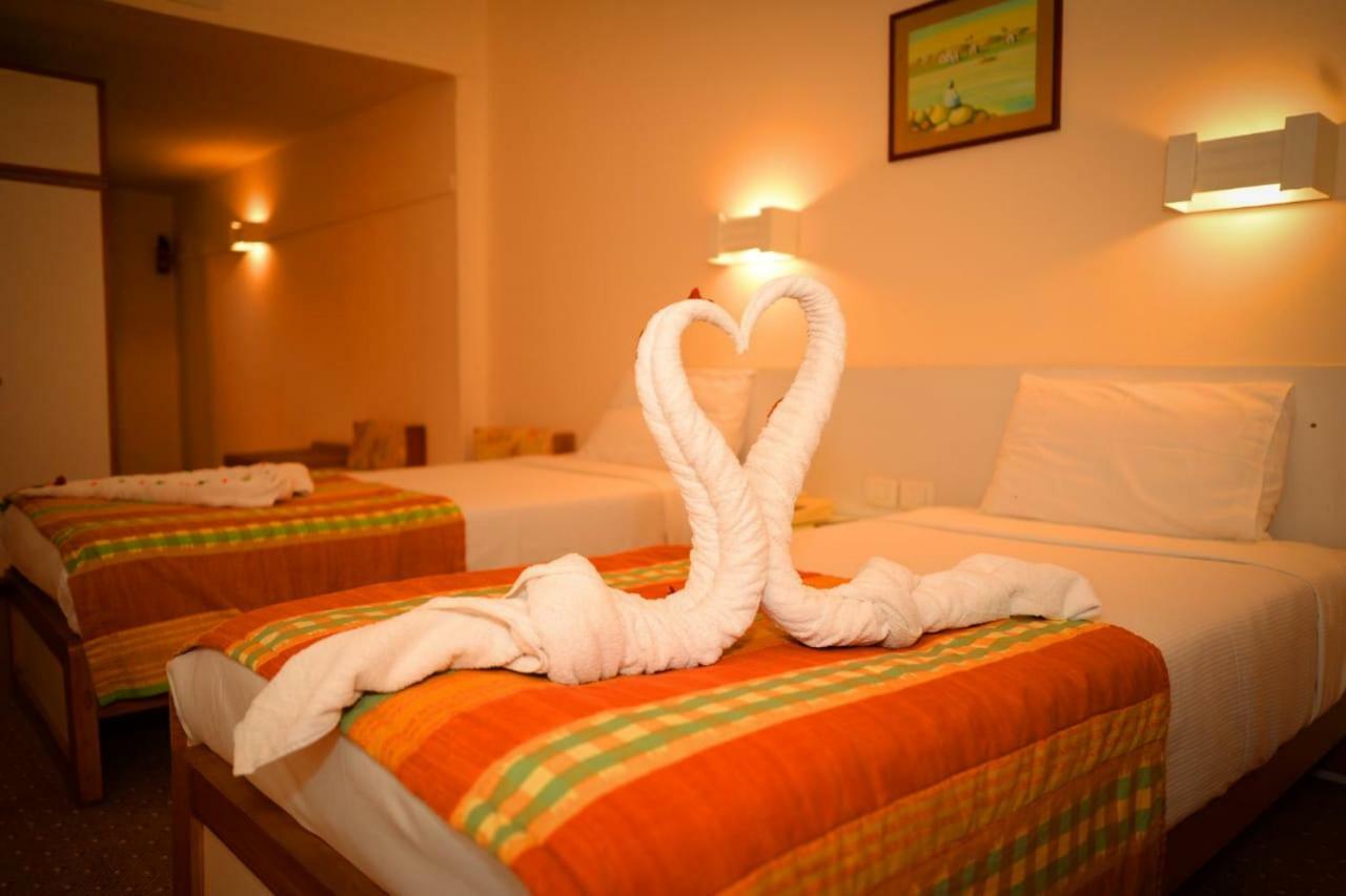 Cleopatra Hotel Aswan Ngoại thất bức ảnh
